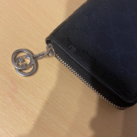 Black zip wallet - Picture 2 of 6